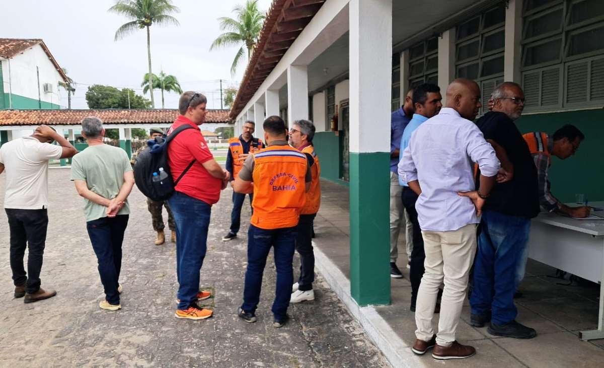 Encontro discute plano de contingência e abastecimento por carro-pipa na Bahia