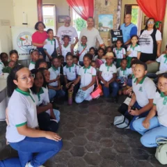 Estudantes visitam Casarão Olhos d´Água e mergulham na história de Feira