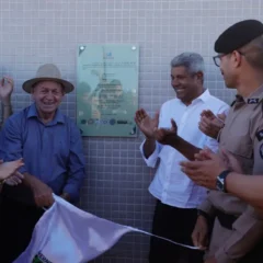 Governador faz entegas em Caculé