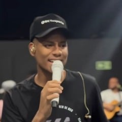 Netto Brito retorna aos palcos neste sábado (9) após acidente