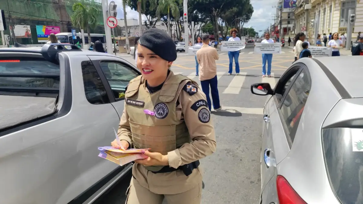 Operação da Polícia Militar contra a violência contra a mulher - Tenda Lilás