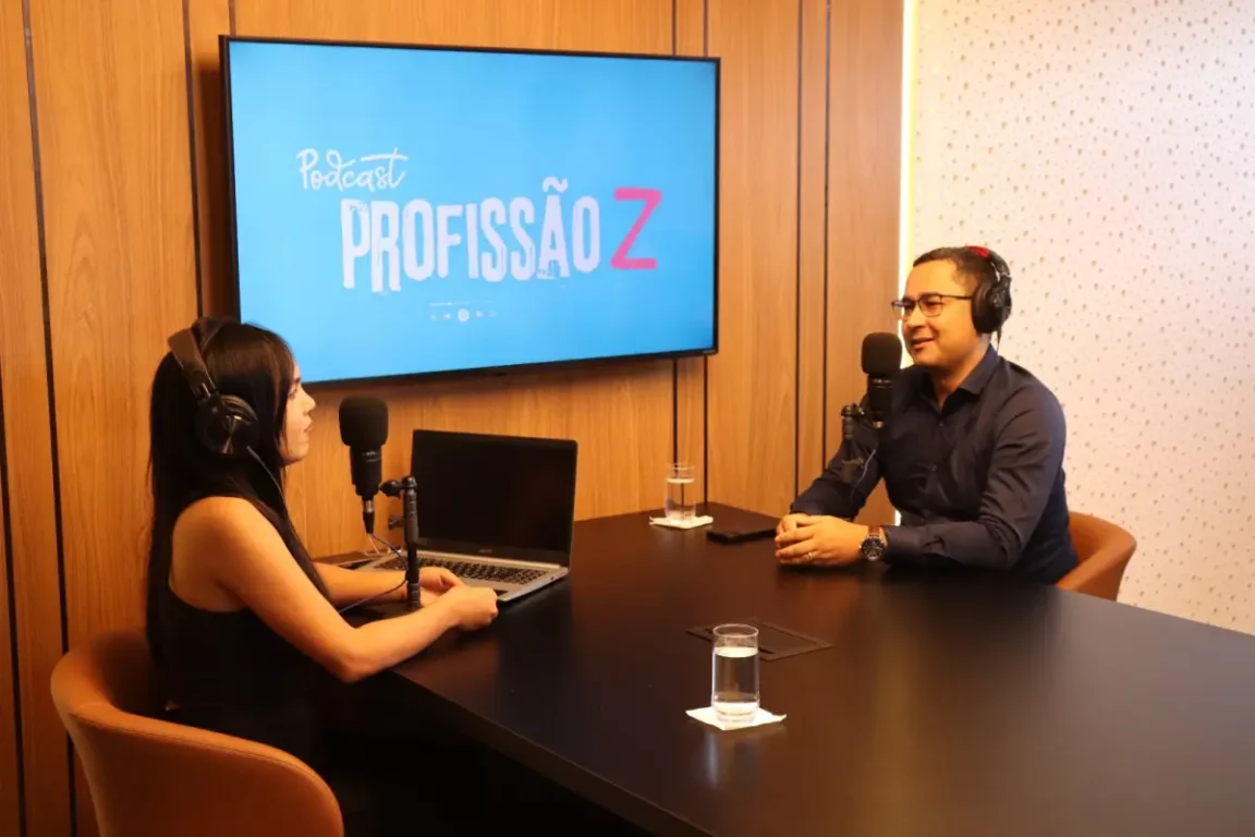 Entrevista de emprego podcast com Claudenir Matos Junior no profissão z Entrevista de emprego podcast com Claudenir Matos Junior no profissão z
