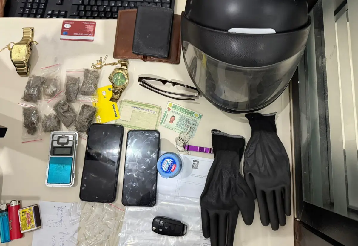 Polícia intercepta carro em Lauro de Freitas e prende suspeitos de homicídio
