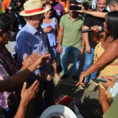 Prefeito Autoriza Reforma da Praca do Tropeiro