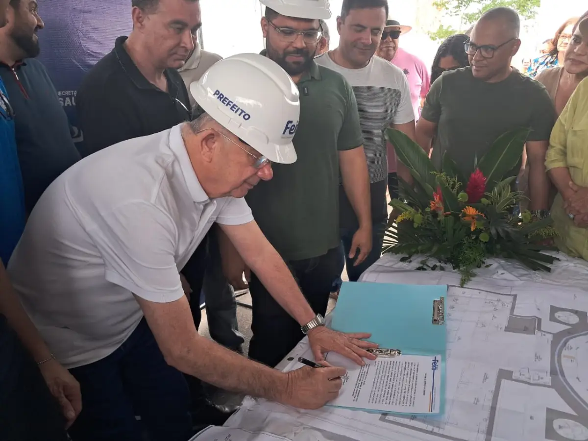 Prefeito assina ordem de serviço para construção de UBS de porte III no bairro Papagaio