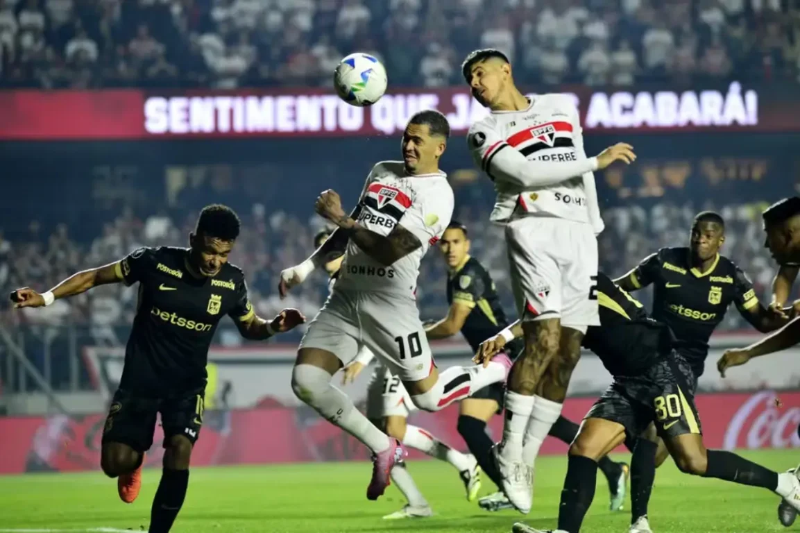 São Paulo e Atlético Nacional ft marcos ribolli