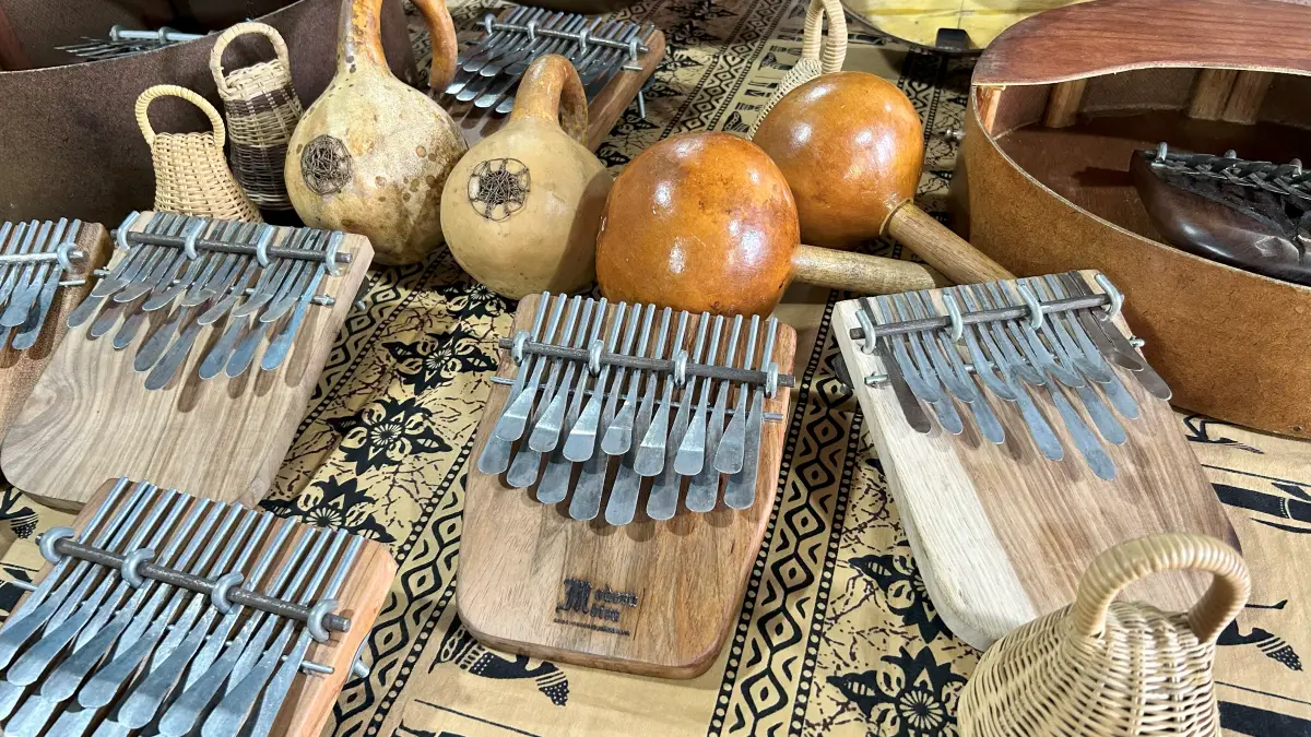Cuca recebe oficina gratuita de instrumento musical africano