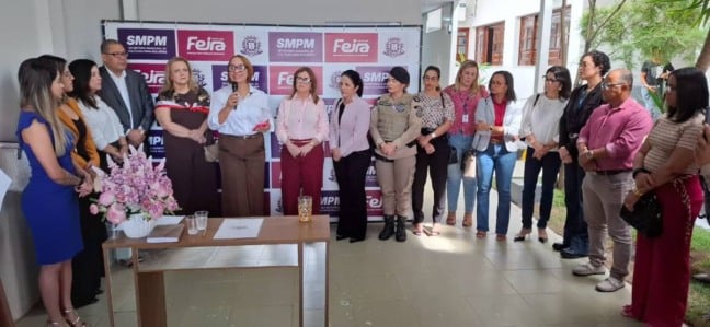 Secretaria da Mulher de Feira de Santana lança projeto para promover autonomia financeira à mulheres vítimas de violência