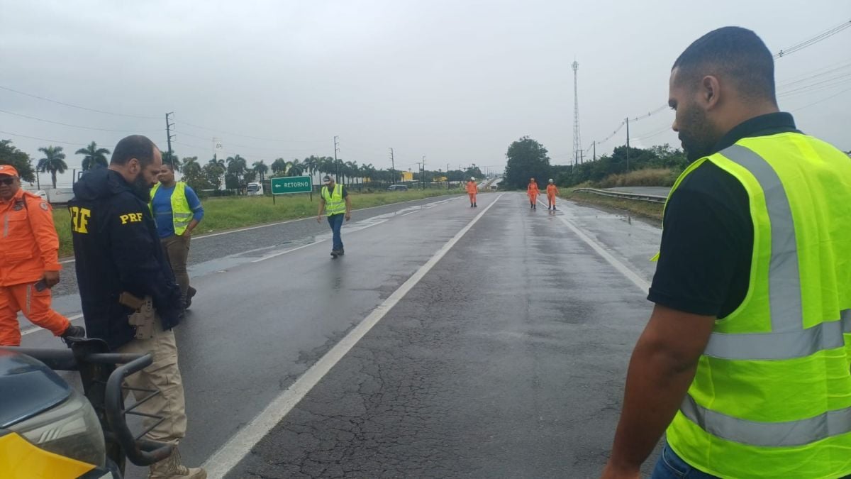 Acidente na BR-324