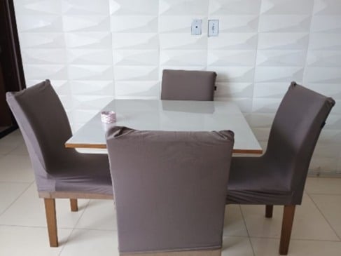 Aluga-se-apartamento com móveis