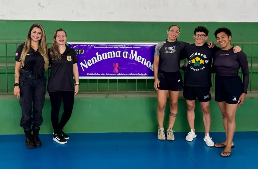 Agosto Lilás encerra com 1º Aulão de defesa pessoal para mulheres da Deam de Feira de Santana