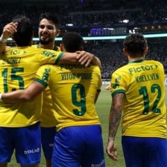 Camisa amarela e verde do Palmeiras