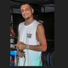 cantor de pagode é espancado