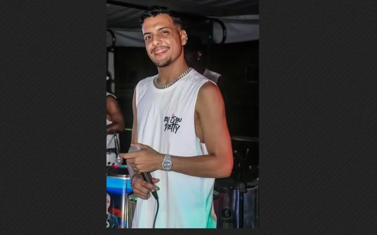 cantor de pagode é espancado