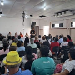 Centro de convivência Dona Zazinha, realiza palestra sobre violência em alusão ao Agosto Lilás