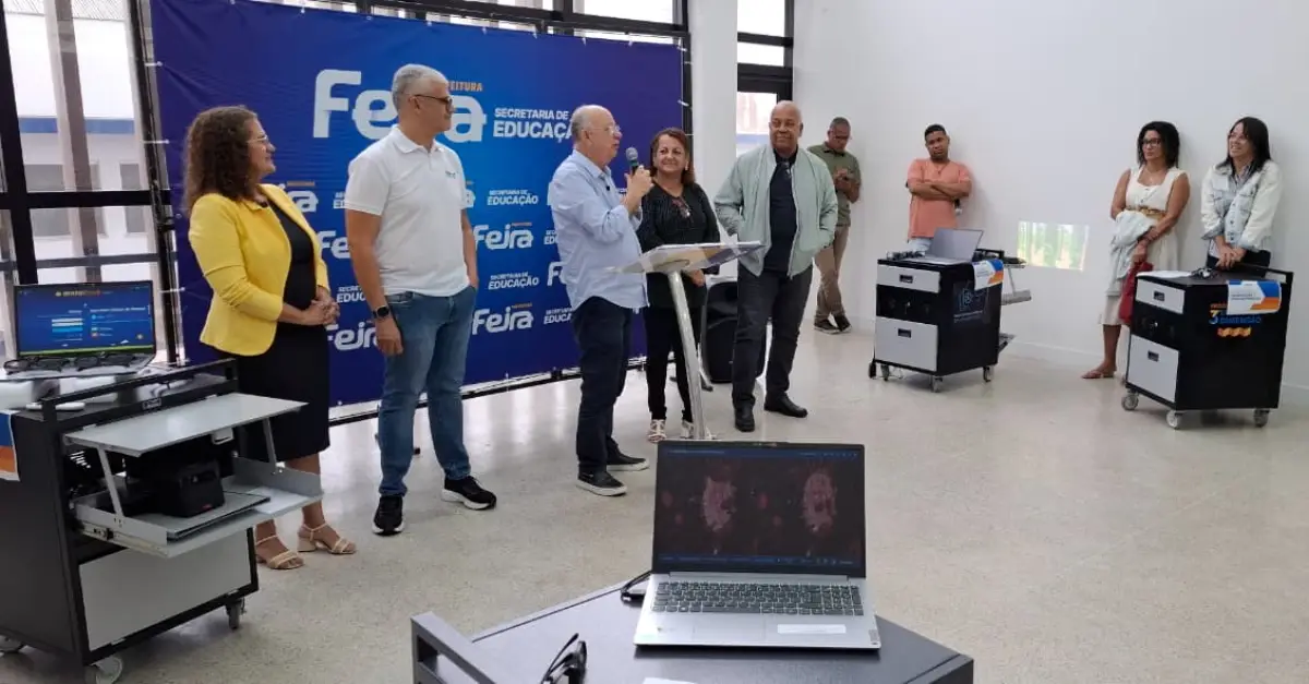 equipamentos 3D chegam a 33 escolas de Feira de Santana
