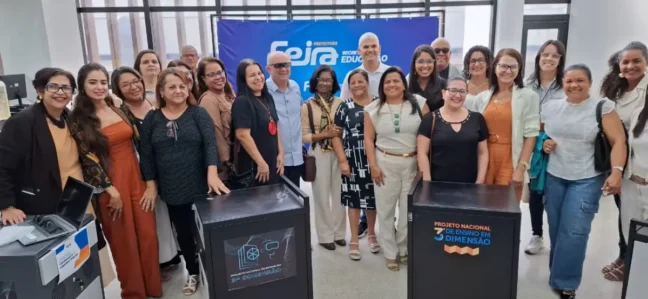 equipamentos 3D chegam a 33 escolas de Feira de Santana