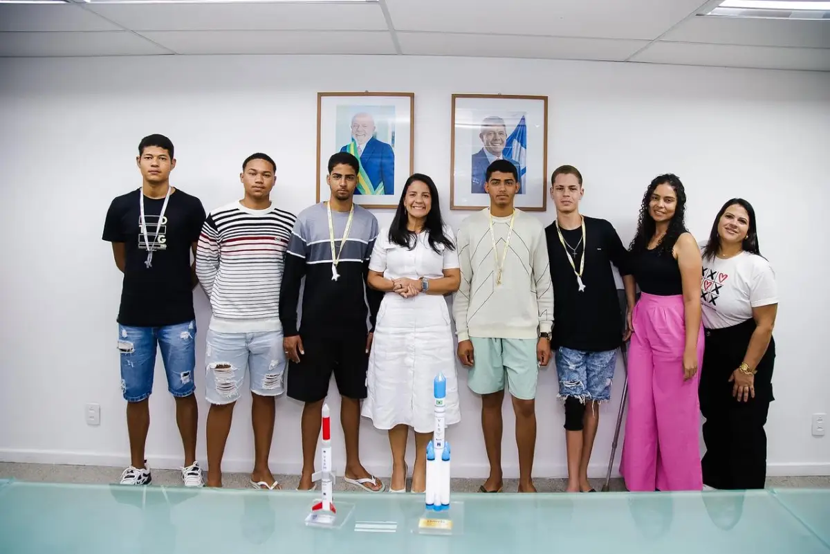 estudantes baianos premiados em olíimpíadas de foguetes e astronomia