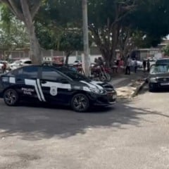 Polícia Civil realiza fiscalização preventiva em feira informal de veículos no bairro Sobradinho
