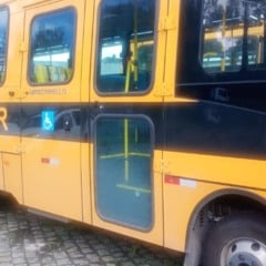 Após incêndio que destruiu parta da frota, governo da Bahia entrega novos ônibus escolares para Santo Estevão