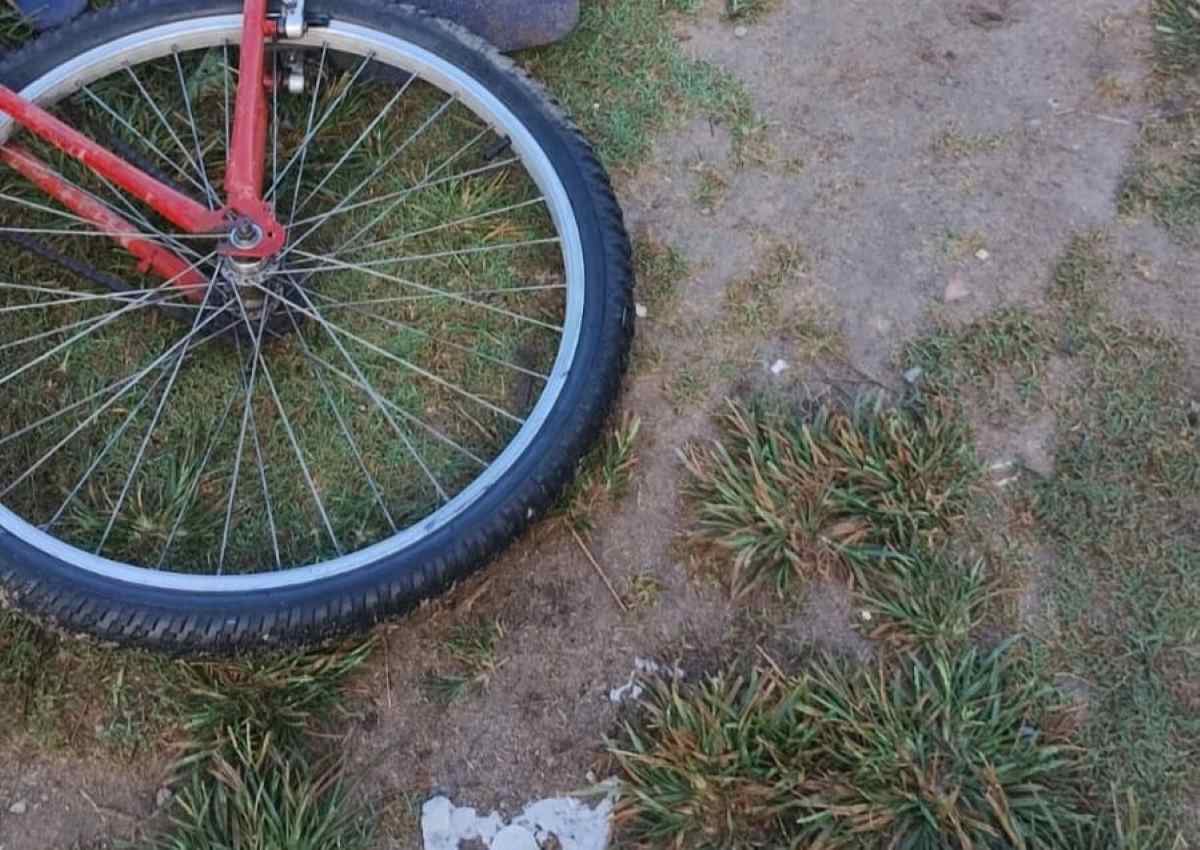 Homem é assassinado enquanto pedalava bicicleta em Feira de Santana