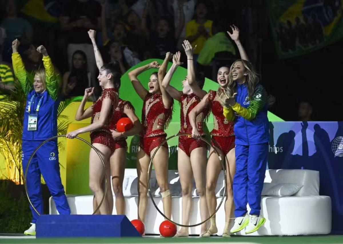 Brasil conquista prata no Mundial de ginástica rítmica