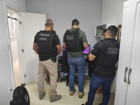 Polícia Civil cumpre mandado de busca contra adolescente investigada por pornografia infantil
