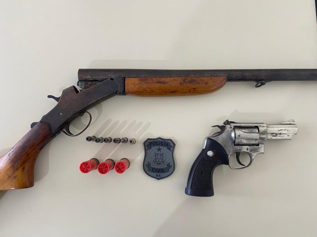 Homem é preso em flagrante por porte ilegal de arma em Rafael Jambeiro
