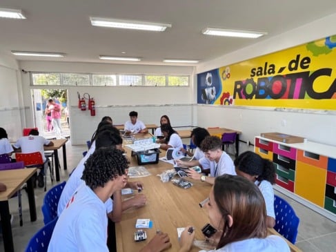 robótica em escolas estaduais da Bahia
