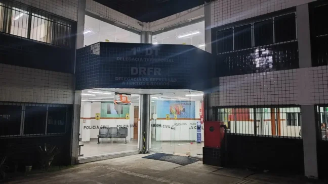 1ª DT - Preso ex-namorado que matou mulher com mais de 20 facadas; acusado já tinha prisão preventiva revogada e cinco inquéritos na Deam