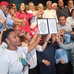 Anuncio do MCMV em Feira de Santana - ft ney silva acorda cidade