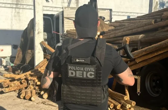 Polícia prende três pessoas após descobrir depósito de veículos e cargas roubadas em Poções