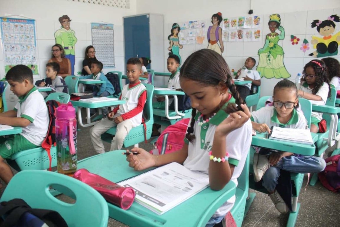 Divulgado calendário de reposição das aulas por paralisações na rede municipal