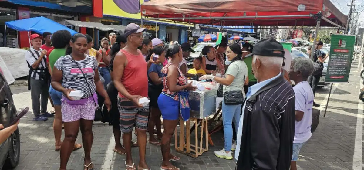 Feirantes da Marechal realizam café da manhã coletivo para celebrar o aniversário de Feira de Santana