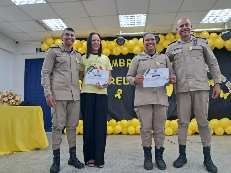 Palestra debate uso responsável das redes sociais e saúde mental dos adolescentes