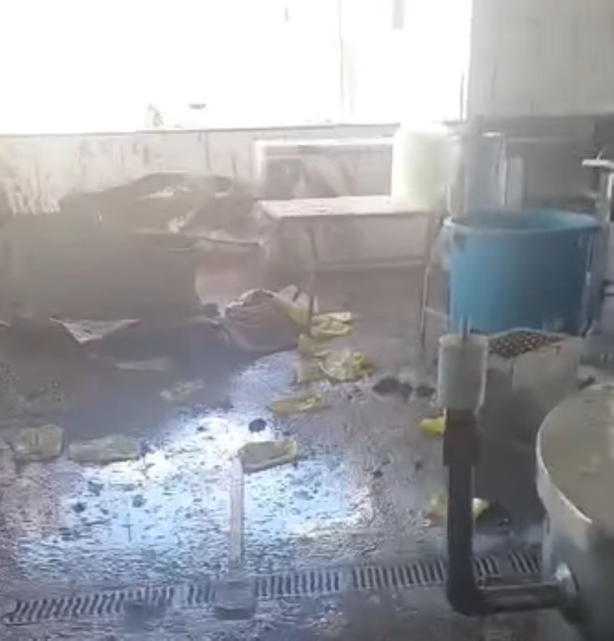 Panela explode em cozinha que fornece merenda escolar e deixa pessoa ferida