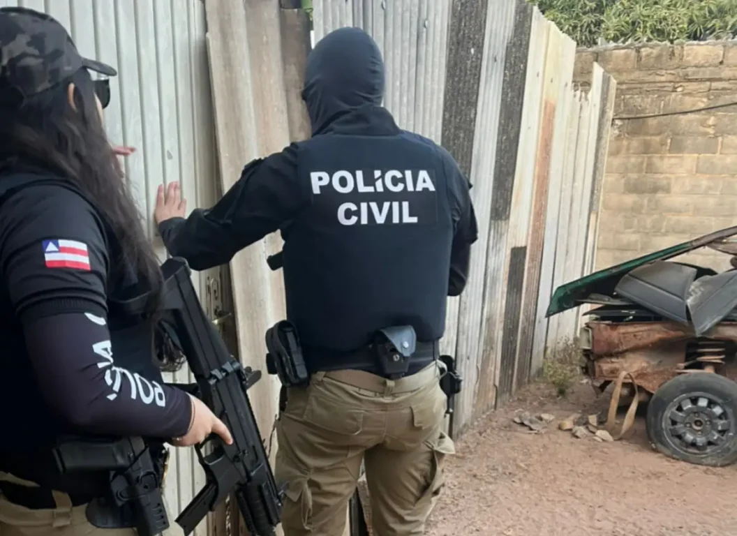 Homem é preso por estuprar filha de 10 anos e fazer vídeos íntimos; ele confessou ter HIV