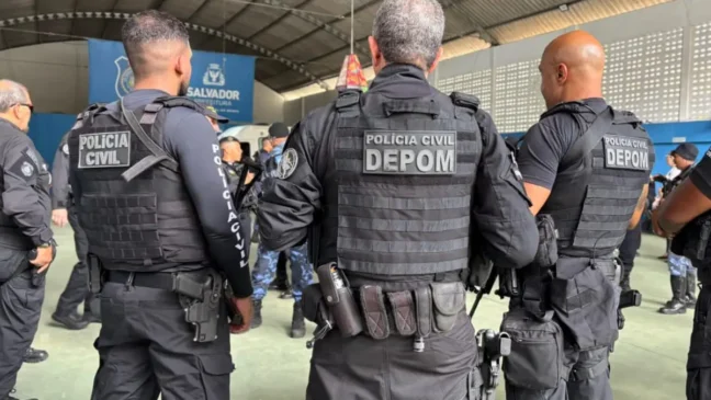 Comércio ilícito em ferros-velhos é alvo de Operação Escudo Urbano da Polícia Civil Comércio ilícito em ferros-velhos é alvo de Operação Escudo Urbano da Polícia Civil