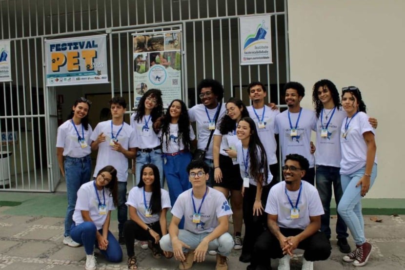 Projeto Quatro Patas oferece alimento e acolhimento para animais abandonados em Feira de Santana Projeto Quatro Patas oferece alimento e acolhimento para animais abandonados em Feira de Santana