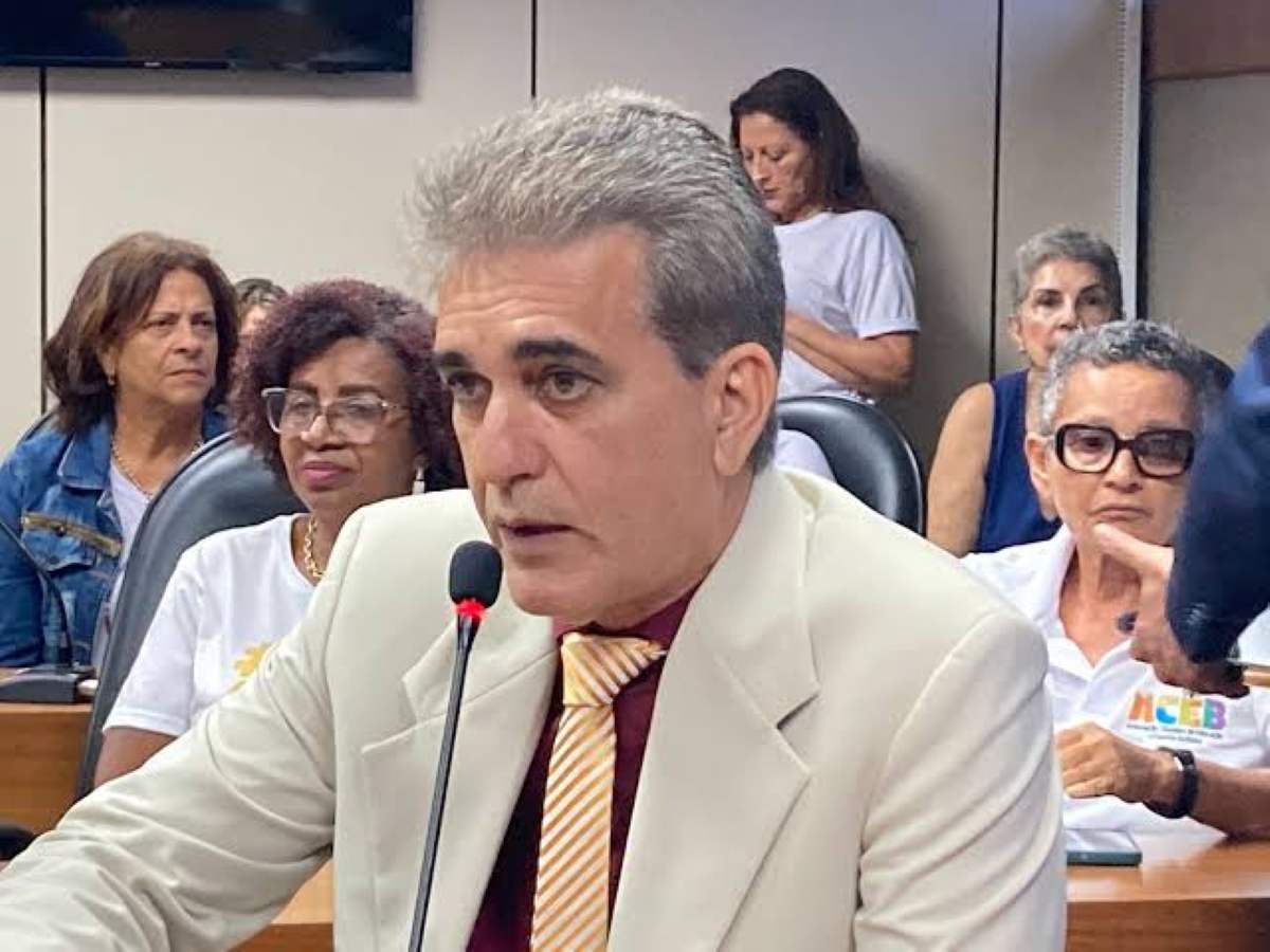 Aprovado requerimento para Audiência Pública sobre Carga Horária dos professores em Feira de Santana