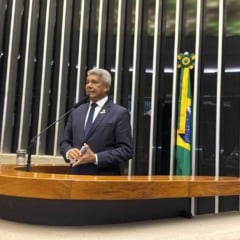 Sessão solene Brasília aniversário de Feira - governador jerônimo