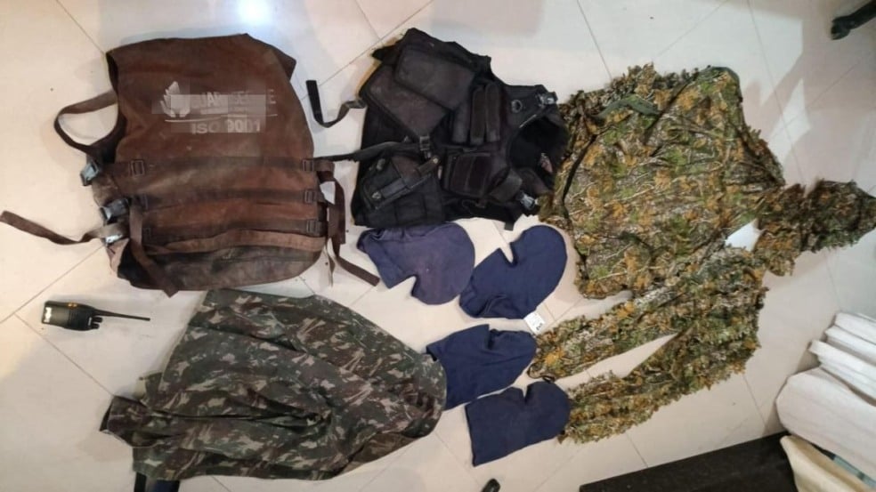 Polícia desmonta acampamento de traficantes em área de mata na região de São Félix