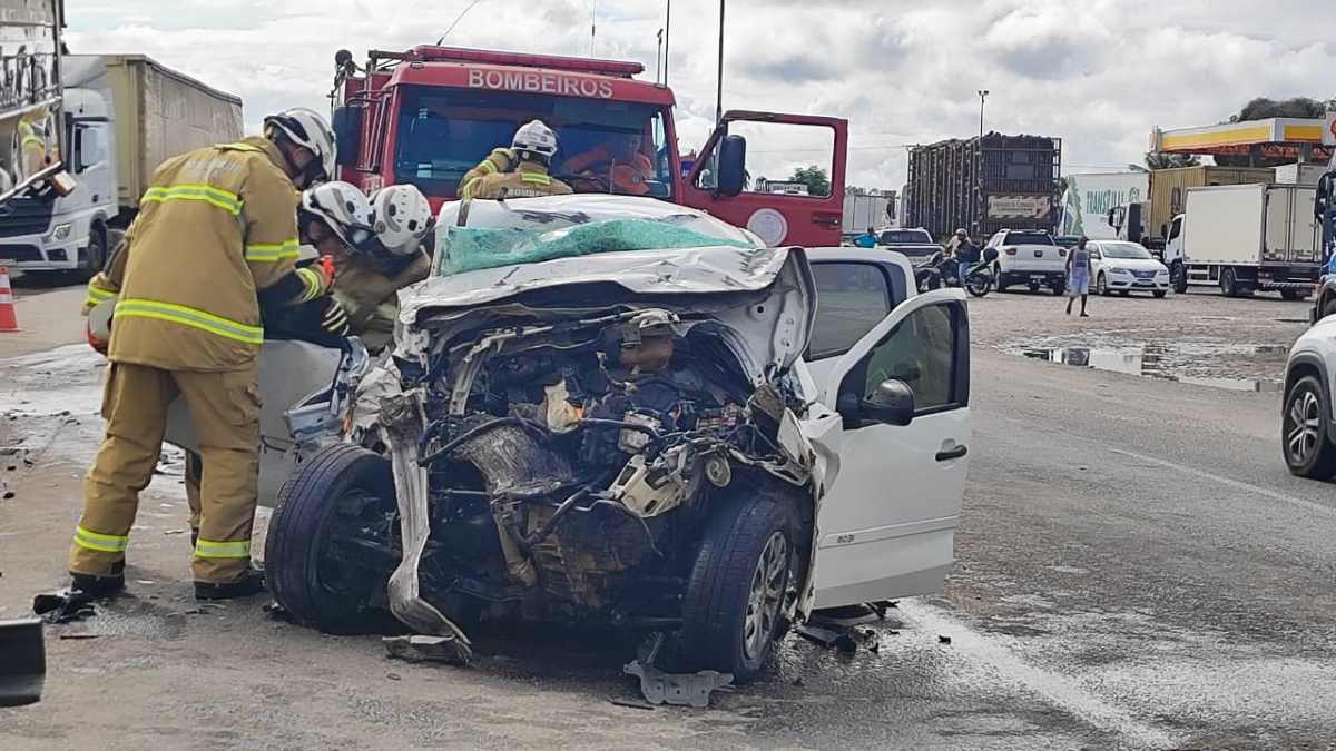Acidente na BR-101
