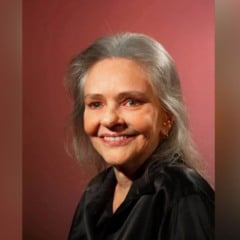 Morre a cantora e compositora Angela Ro Ro aos 75 anos