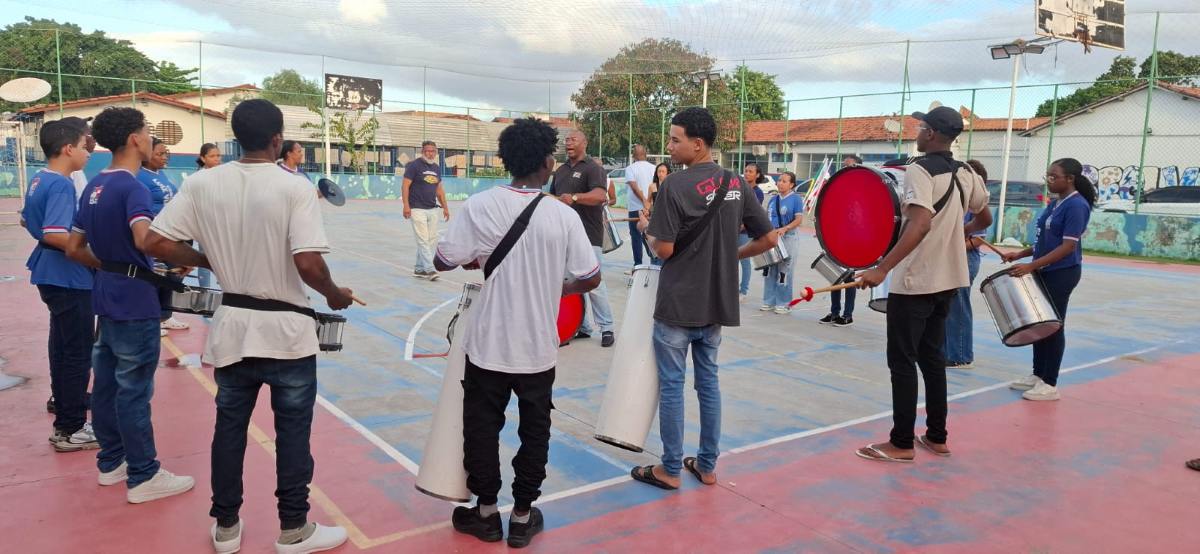 Estudantes de Colégio Estadual intensificam preparativos para Desfile Cívico do 7 de setembro