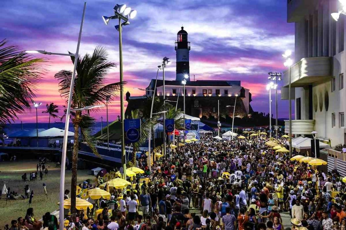 Salvador recebe 22º desfile do Orgulho LGBT+ Bahia neste domingo (14); confira a programação