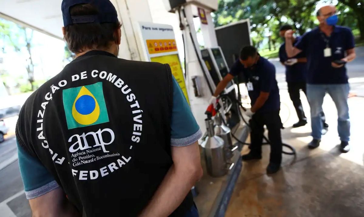 Fiscalização da ANP em postos de combustíveis