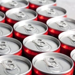 Alta no consumo de energéticos acende alerta sobre riscos à saúde, especialmente entre jovens
