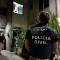 Homem é preso em Valente por estuprar própria enteada; mãe da vítima denunciou o crime em 2009