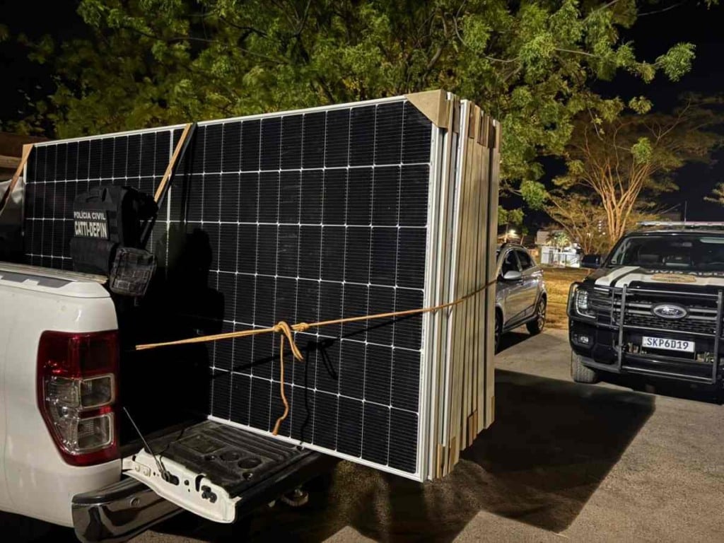 Polícia Civil recupera 16 placas solares e prende receptador em Barreiras